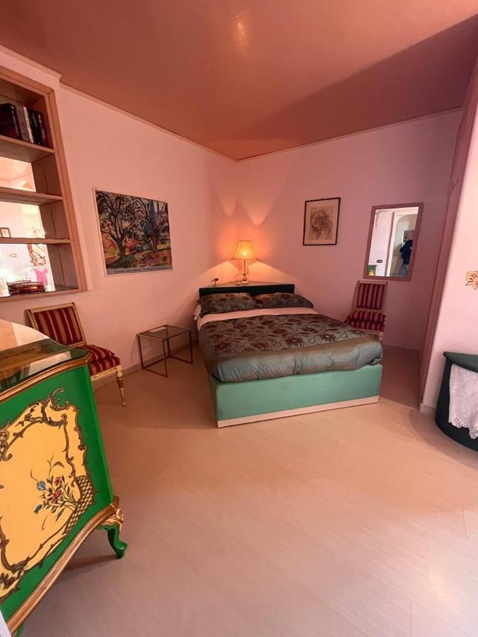 タオルミーナCasa Al Duomoアパートメント エクステリア 写真