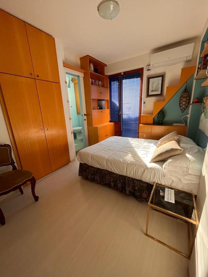 タオルミーナCasa Al Duomoアパートメント エクステリア 写真