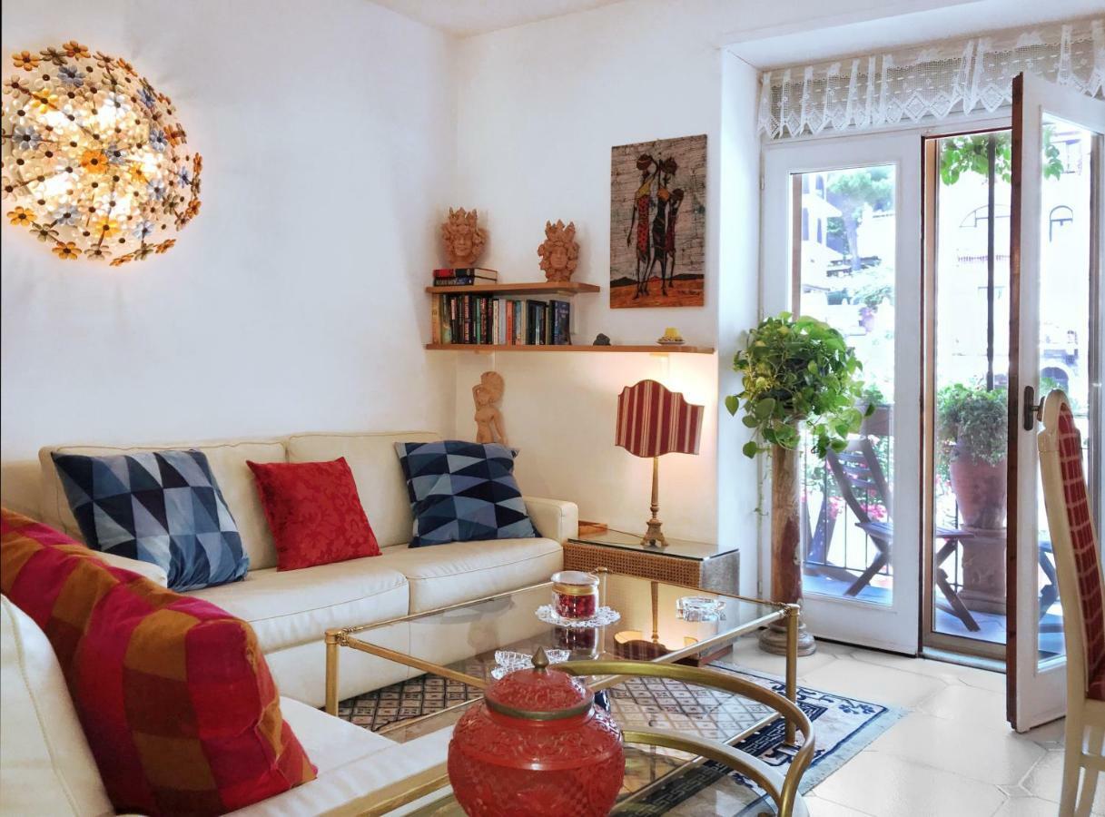 タオルミーナCasa Al Duomoアパートメント エクステリア 写真